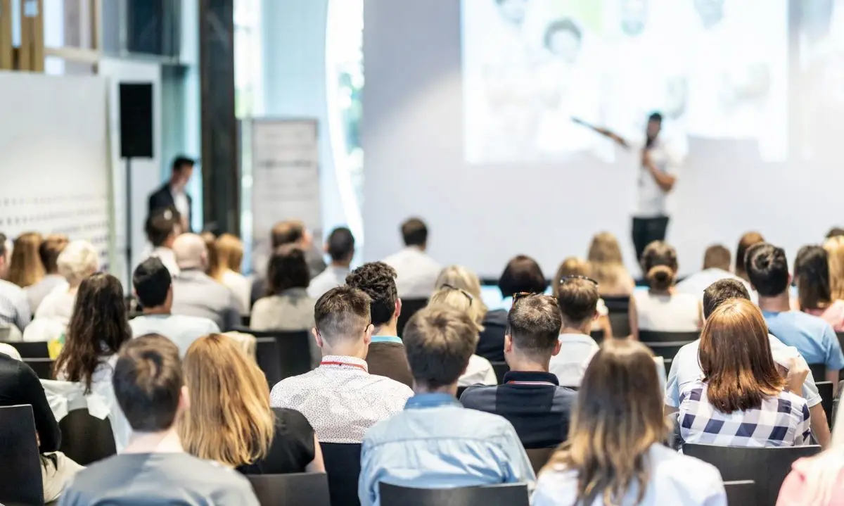 Cómo elegir los mejores eventos de emprendimientos en Perú 2026 según la etapa de tu negocio