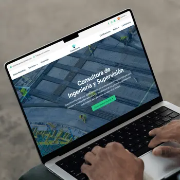 Mockup del sitio web de Consultcreto desarrollado por nuestra agencia
