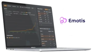 Mockup de laptop con métricas de rendimiento web y logo de Emotis como caso de éxito digital